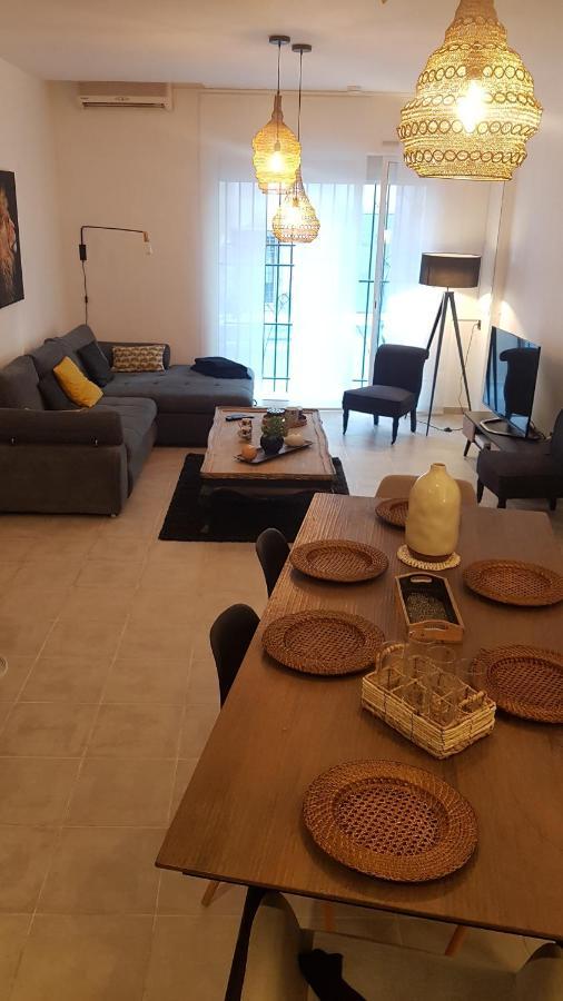 Le J&J Appartement Spacieux Climatise En Centre Ville 塞特港 外观 照片