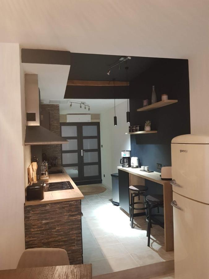 Le J&J Appartement Spacieux Climatise En Centre Ville 塞特港 外观 照片